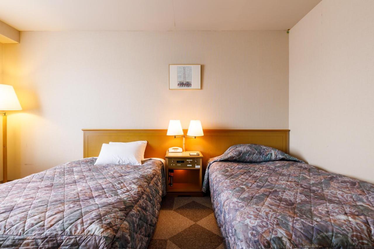 Fukuno Town Hotel A・Mieux นันโตะ ภายนอก รูปภาพ